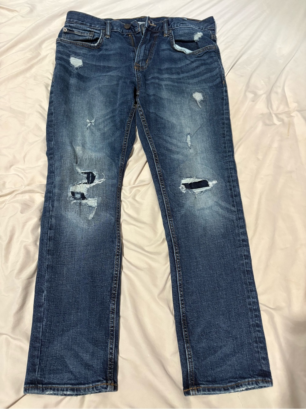 Old Navy Men's 32x30 Distressed Dark Blue Straight Jeans